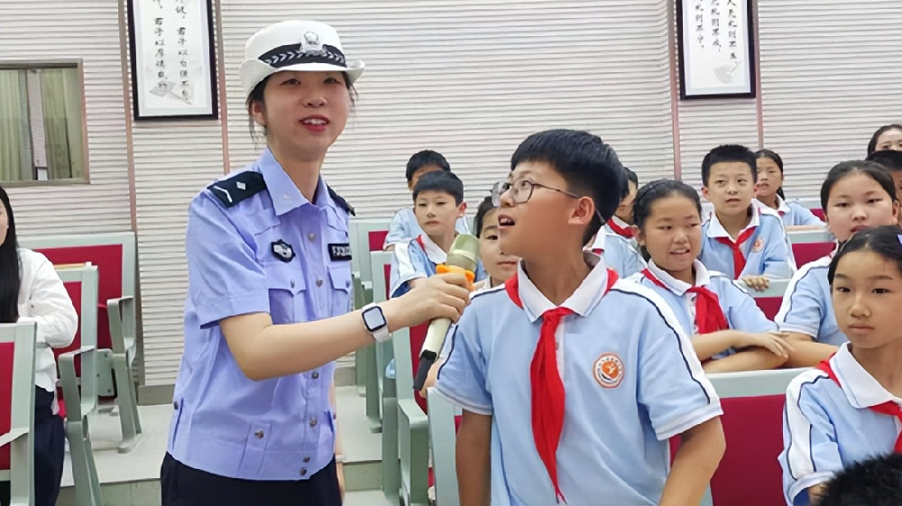 以德润心 以爱育人——驻马店实验小学加强未成年人思想道德建设侧记